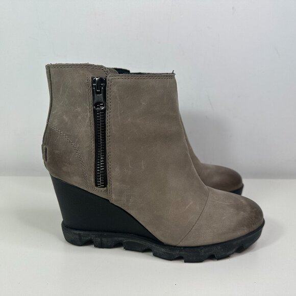 Women's Sorel Joan Uptown Zip Wedge Tan Boots Sz 9 - Picture 1 of 14